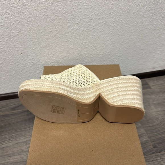 Dolce Vita Saydie Raffia Slip On Wedge Sandals Ivory Women’s - Picture 3 of 5